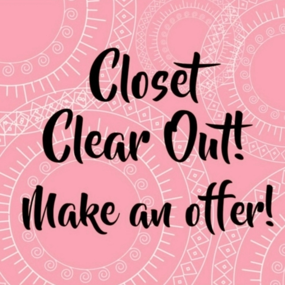 Closet Clear Out !‎